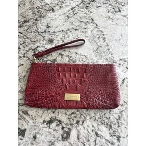 Brahmin Leather Zip Clutch Wristlet Croc Embossed Gold Hardware Purse